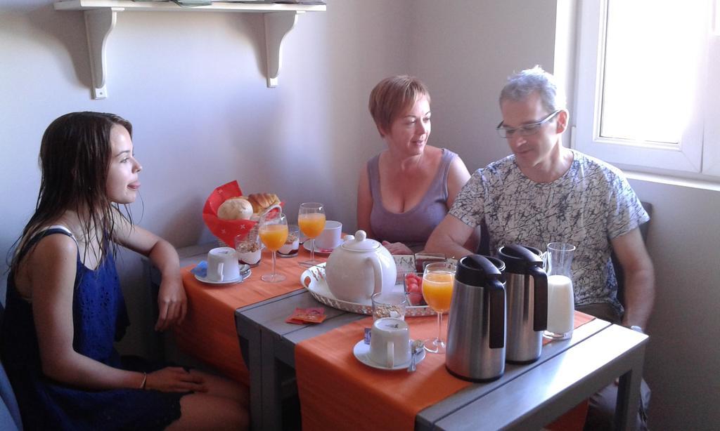Guest House Antero De Quental Порто Екстериор снимка